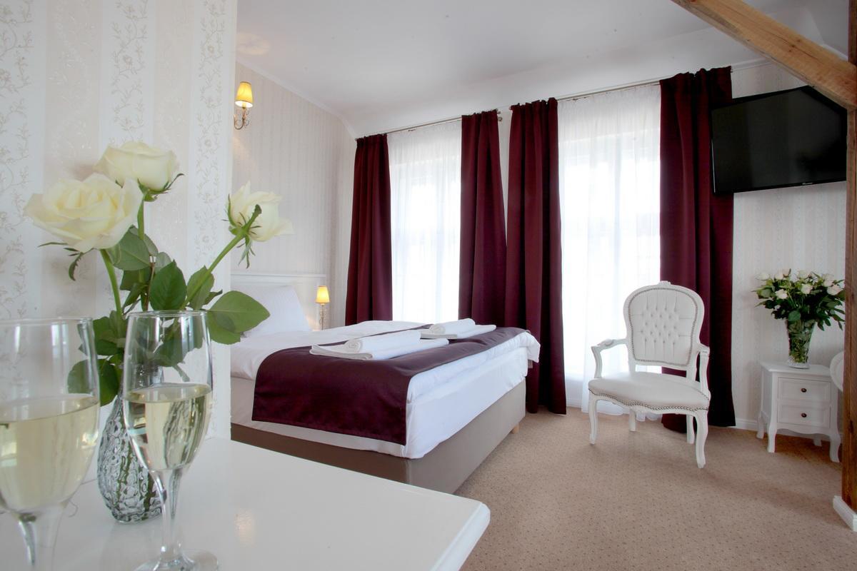 Hotel Court Park 나이사 외부 사진
